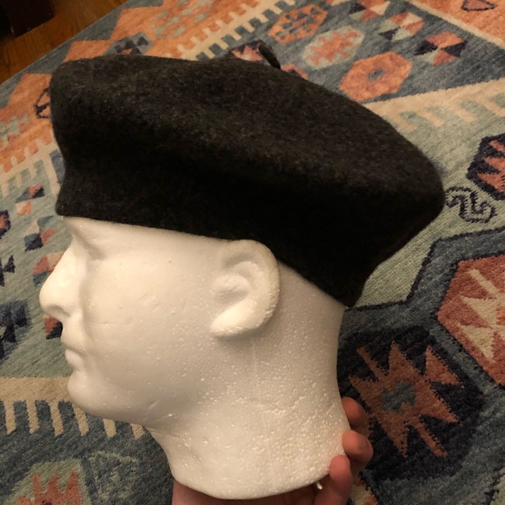 Wool Beret - Picture 7 of 7